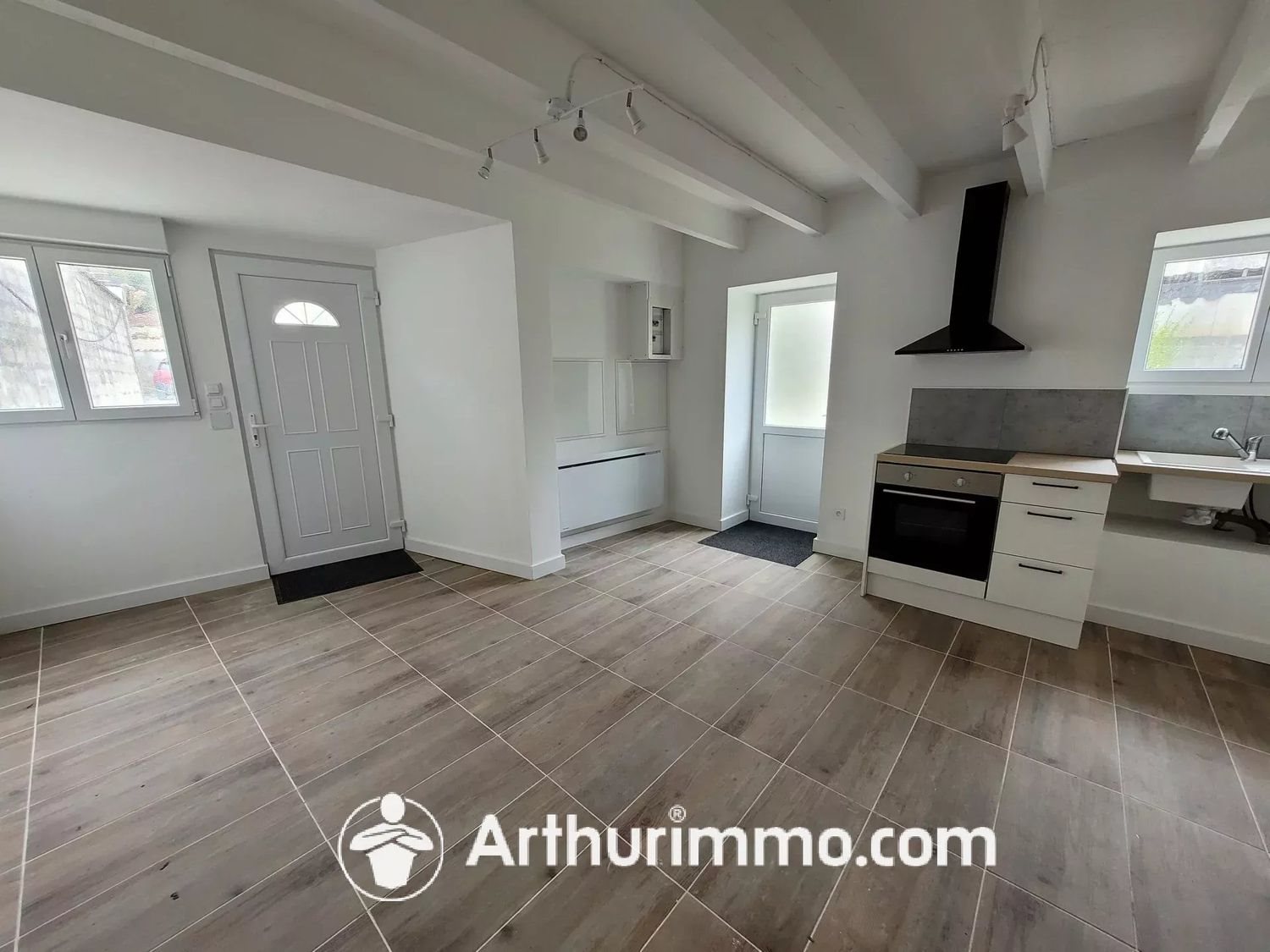 Appartement à louer, 40m², Saint-Jean-d'Angély
