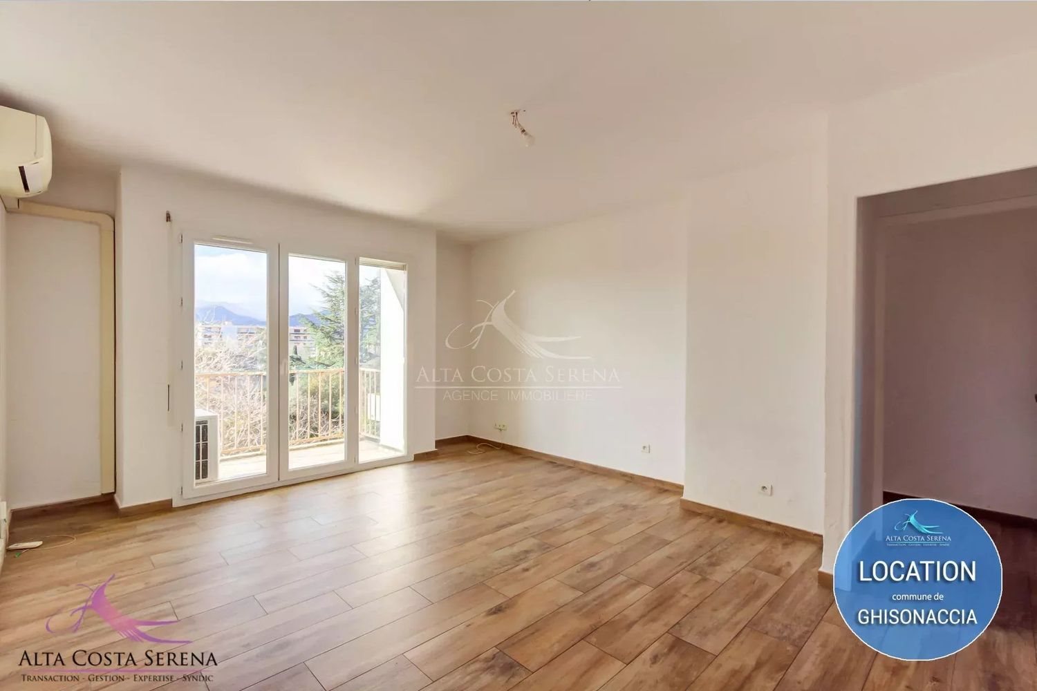 Appartement à louer, 69m², Ghisonaccia