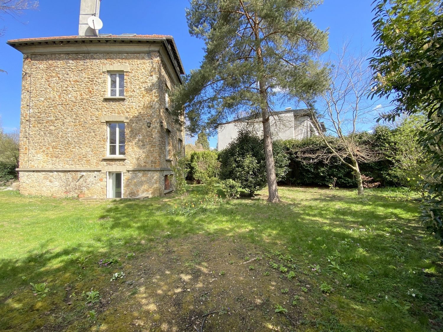Maison à louer, 185m², Garches