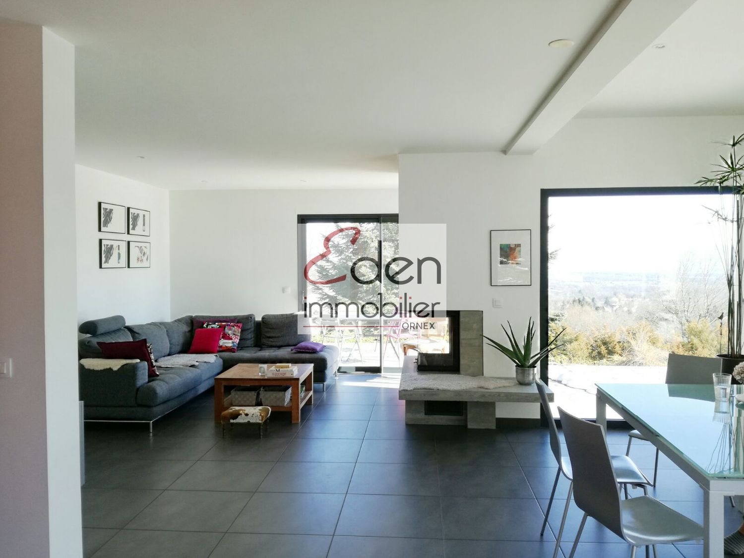 Maison à louer, 146m², Échenevex