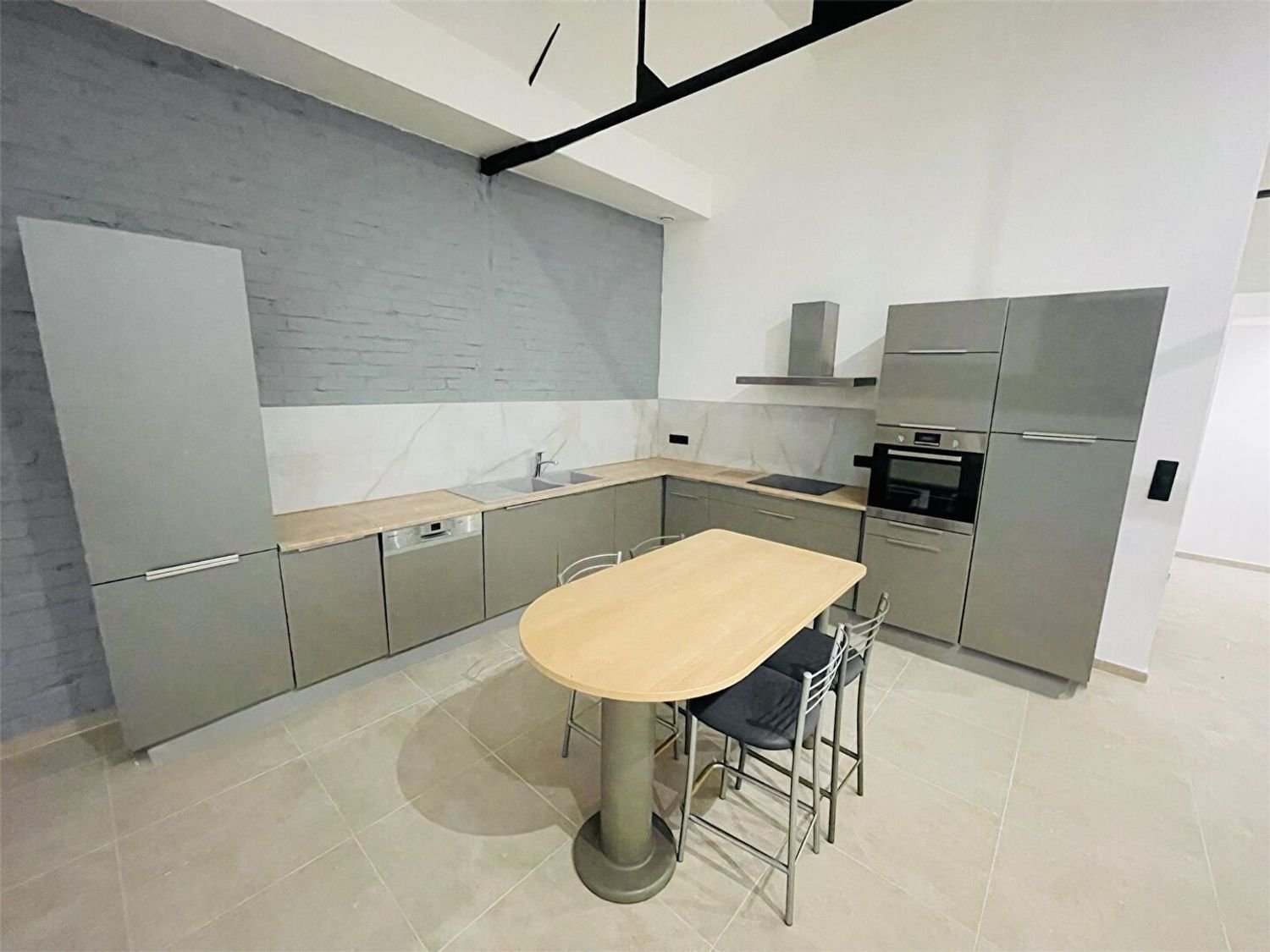 Appartement à louer, 113m², Avesnes-les-Aubert