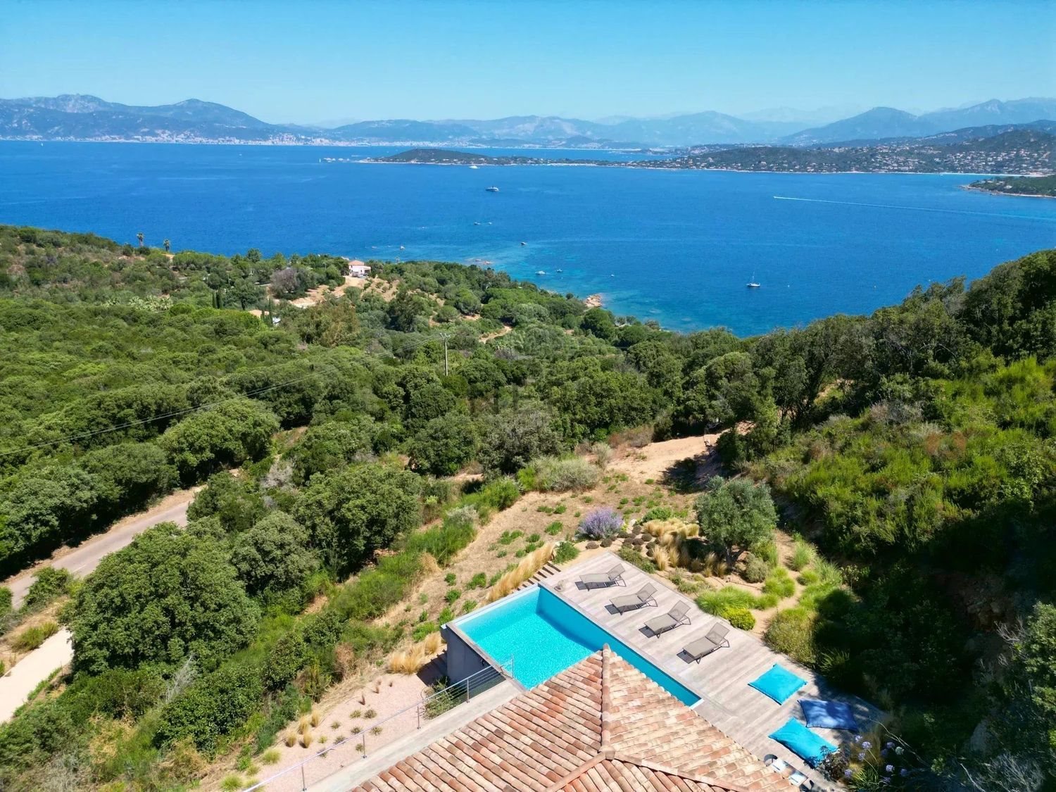 Maison à louer, 220m², Coti-Chiavari