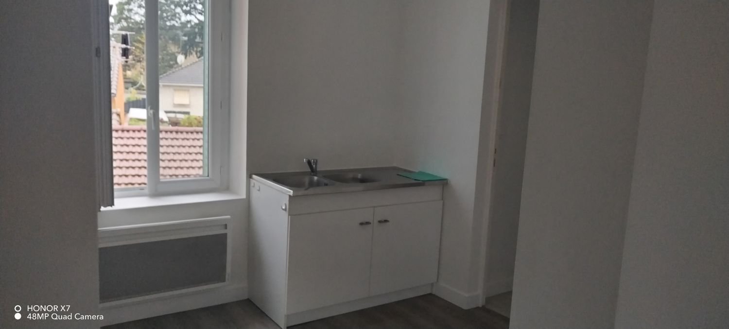 Appartement à louer, 37m², Pont-de-Chéruy