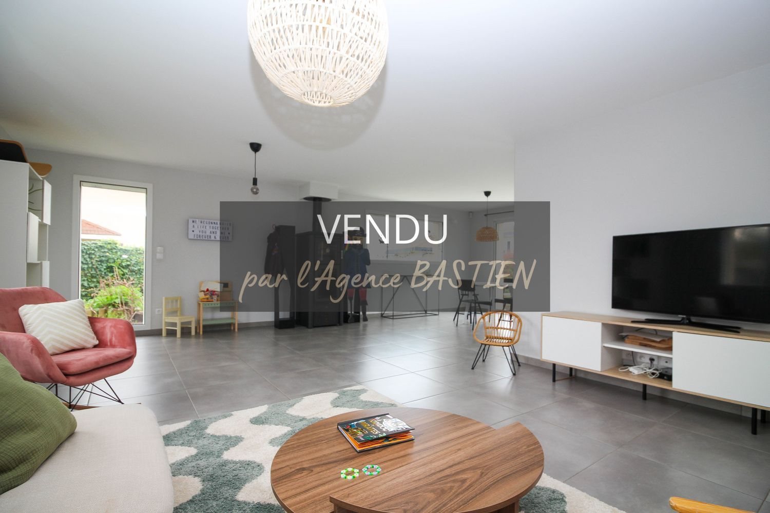 Maison à vendre, 147m², Cessy