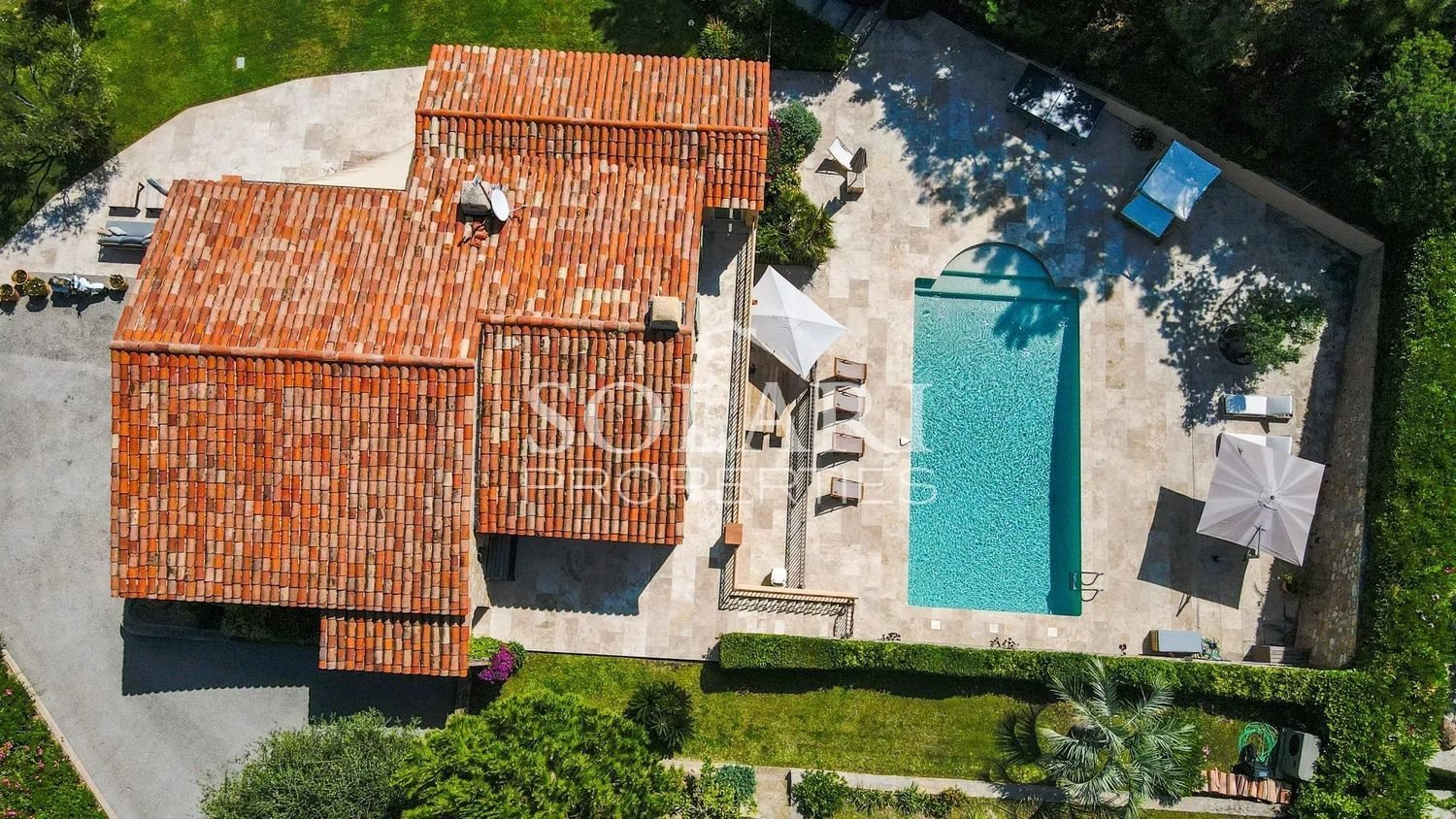 Maison à louer, 250m², Théoule-sur-Mer