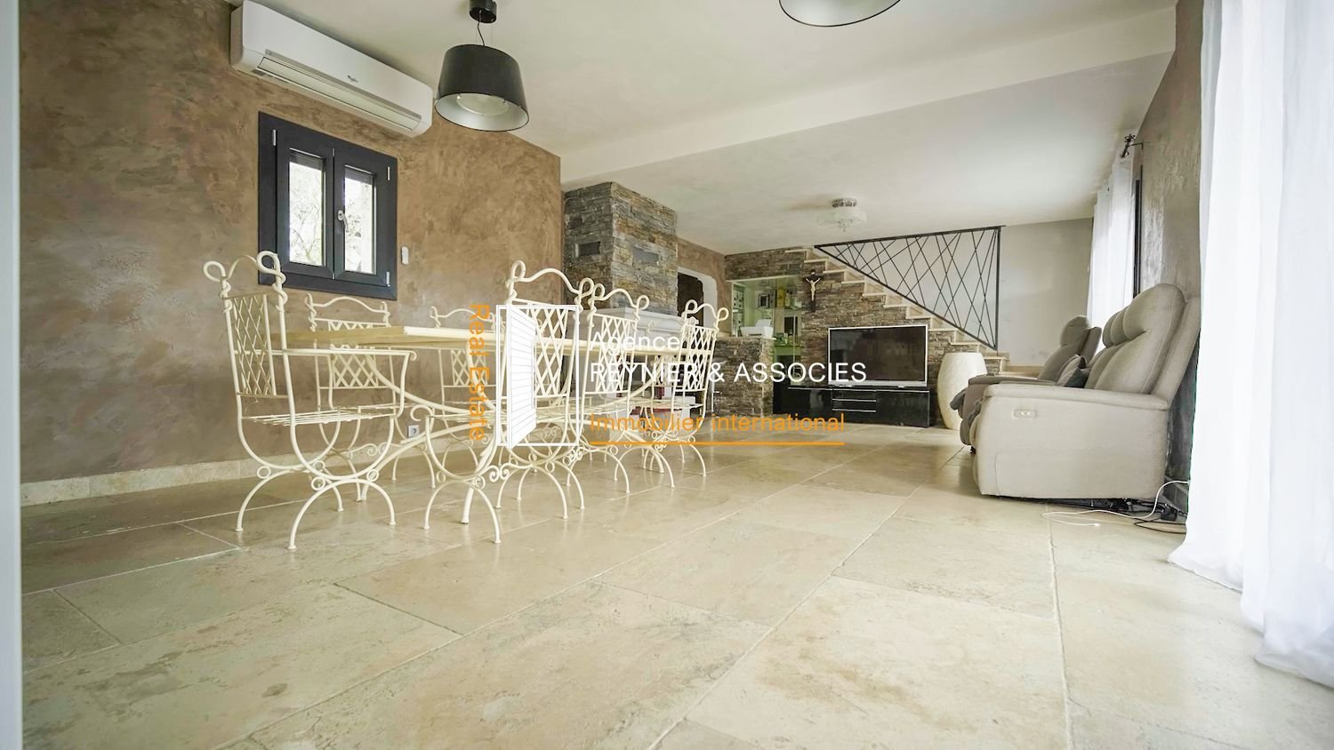 Maison à vendre, 290m², Le Muy