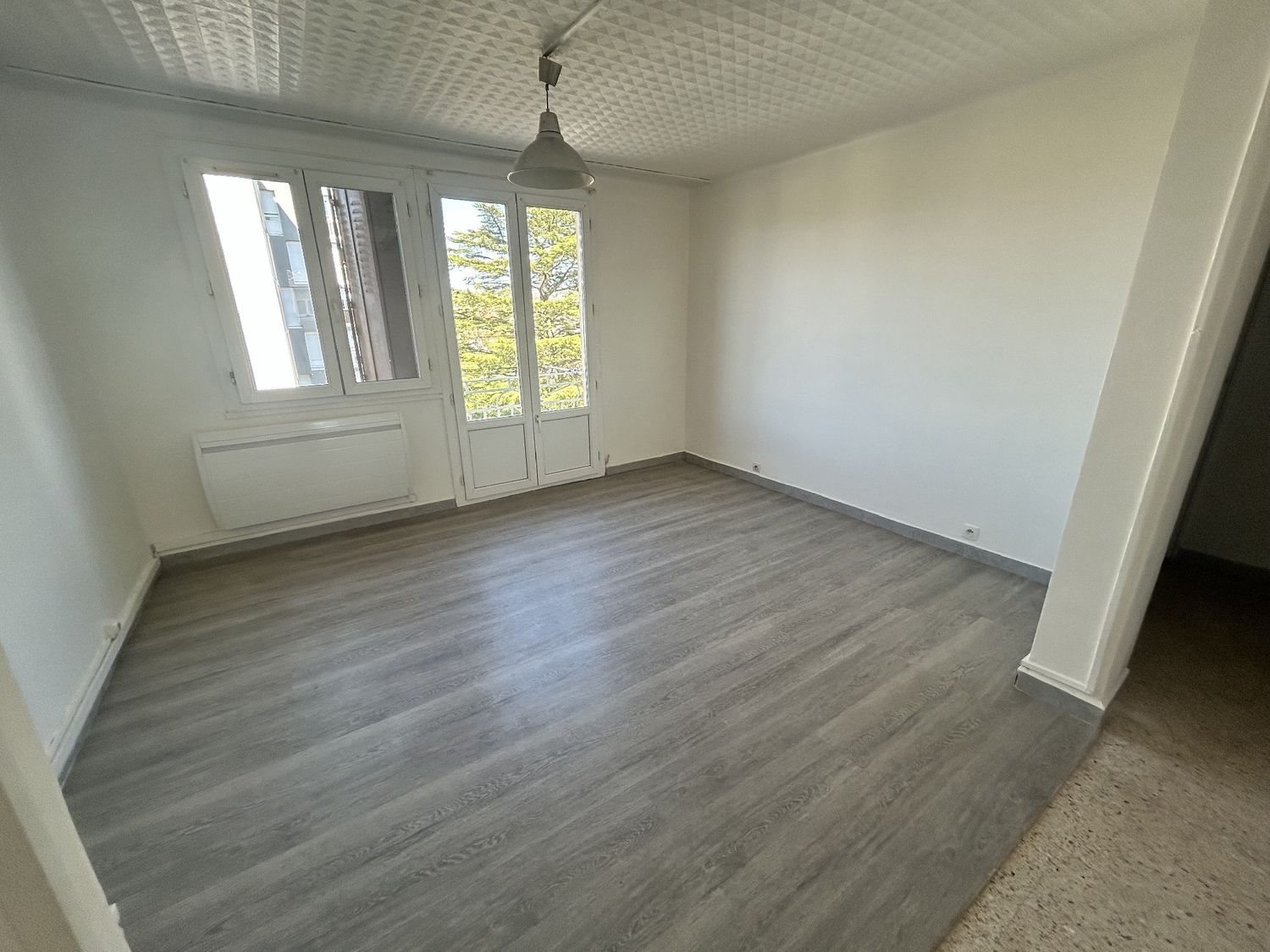 Appartement à louer, 52m², Roussillon