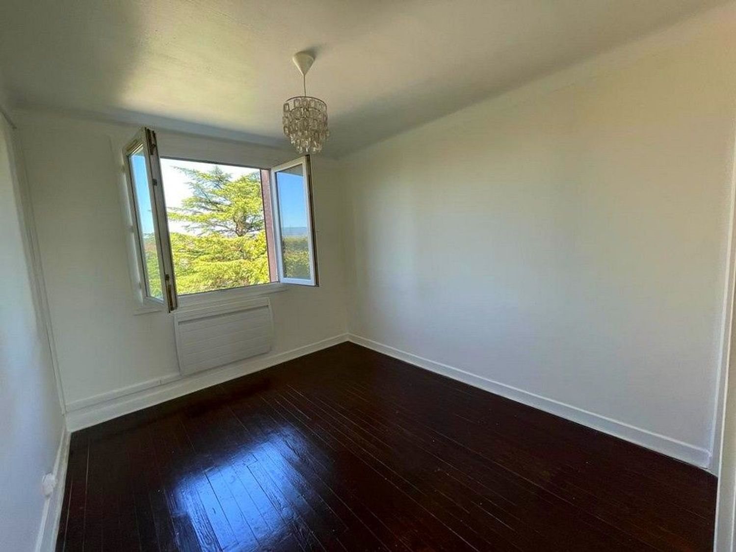 Appartement à louer, 52m², Roussillon