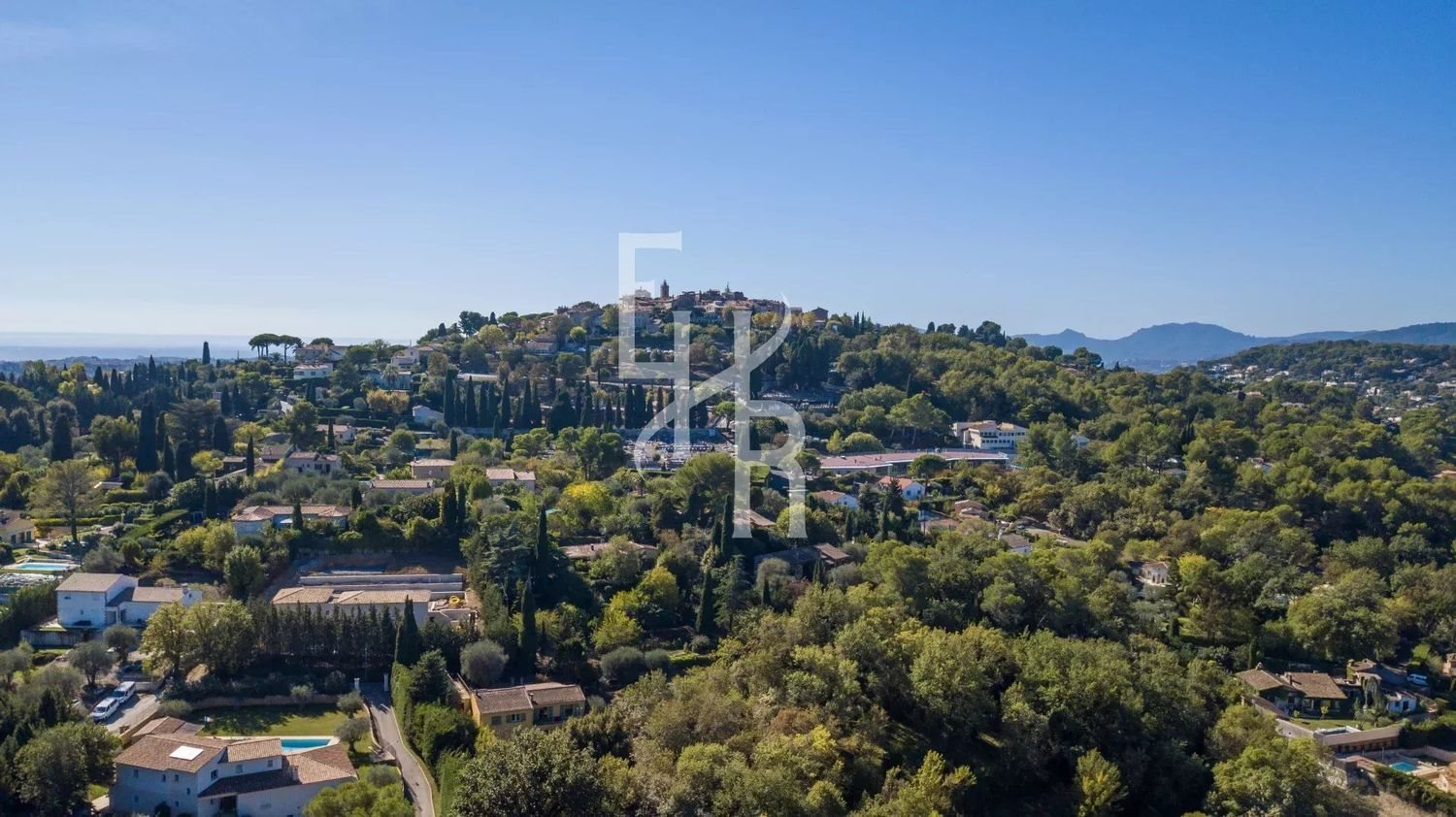 Maison à louer, 220m², Mougins
