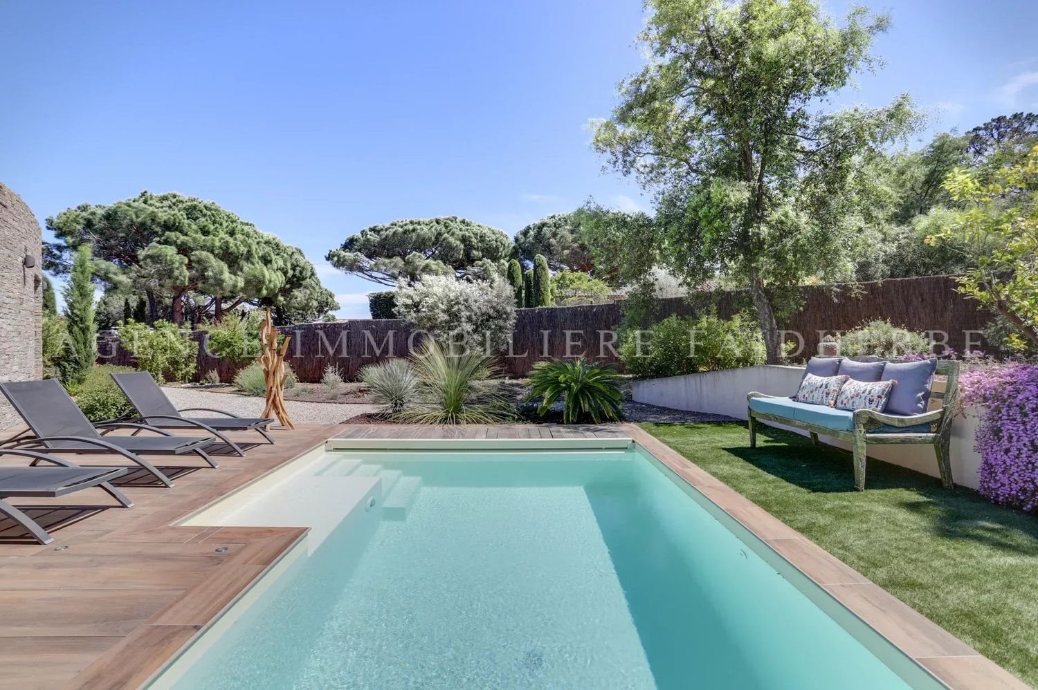 Maison à louer, 11m², Saint-Tropez