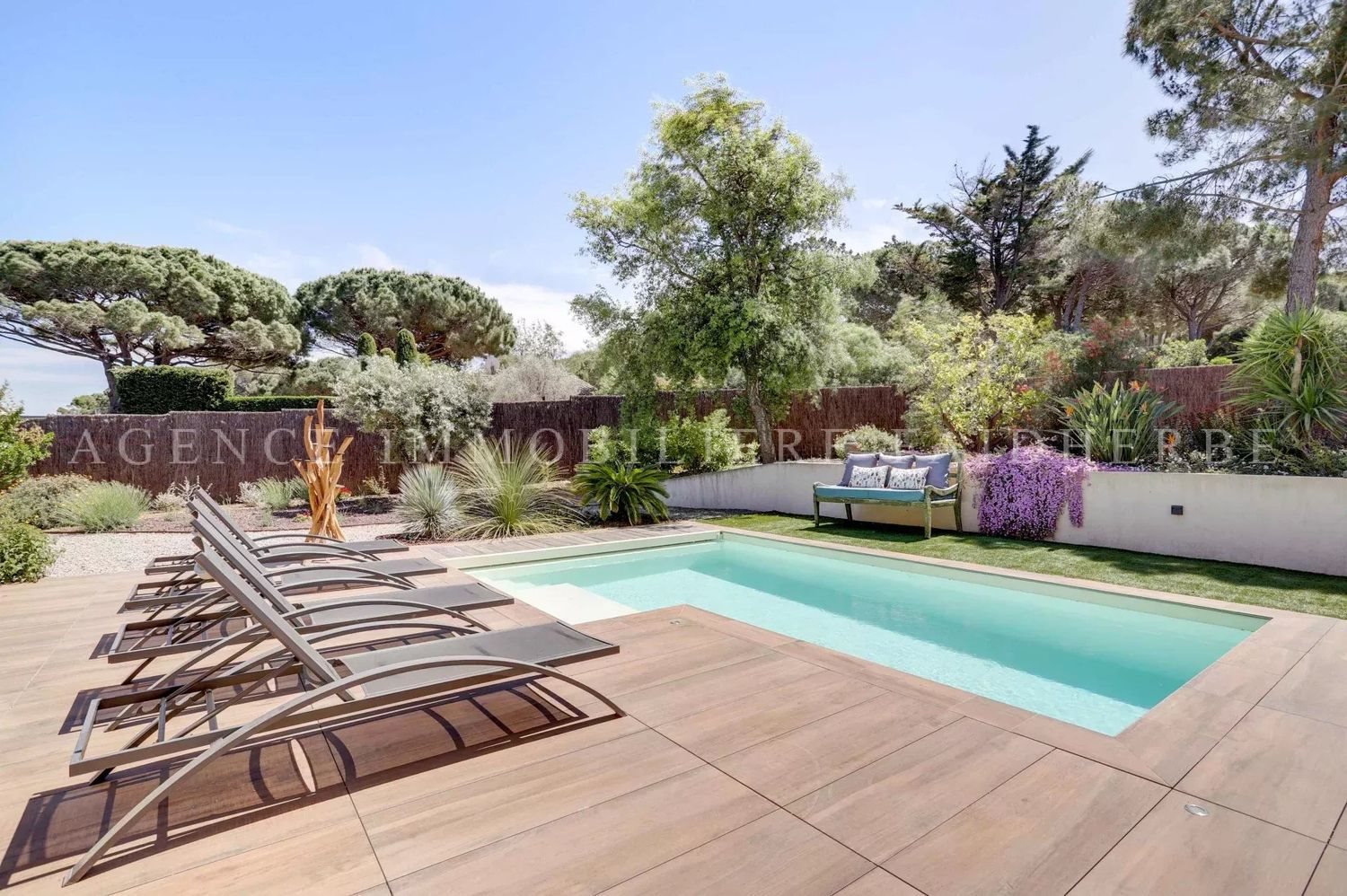 Maison à louer, 11m², Saint-Tropez