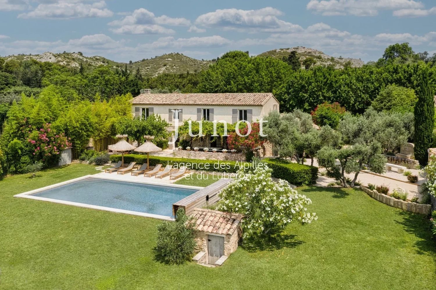 Maison à louer, 230m², Maussane-les-Alpilles