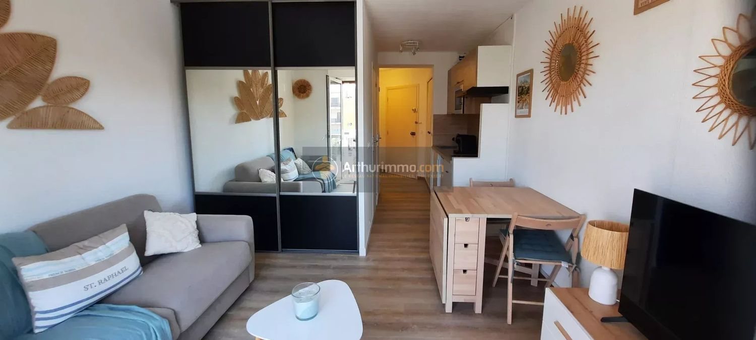 Appartement à louer, 24m², Fréjus