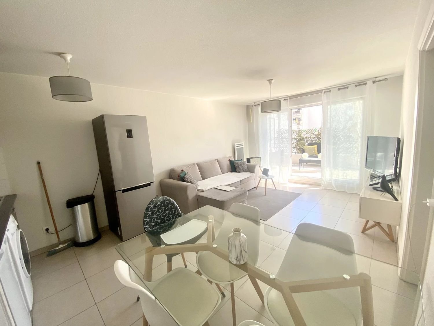 Appartement à louer, 46m², Antibes