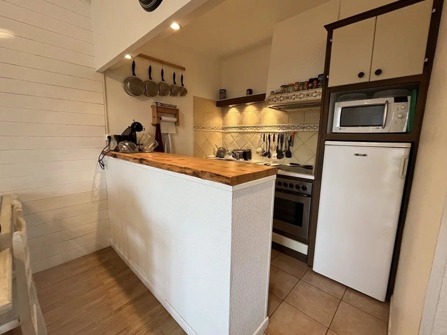 Appartement à louer, 40m², La Cluse-et-Mijoux