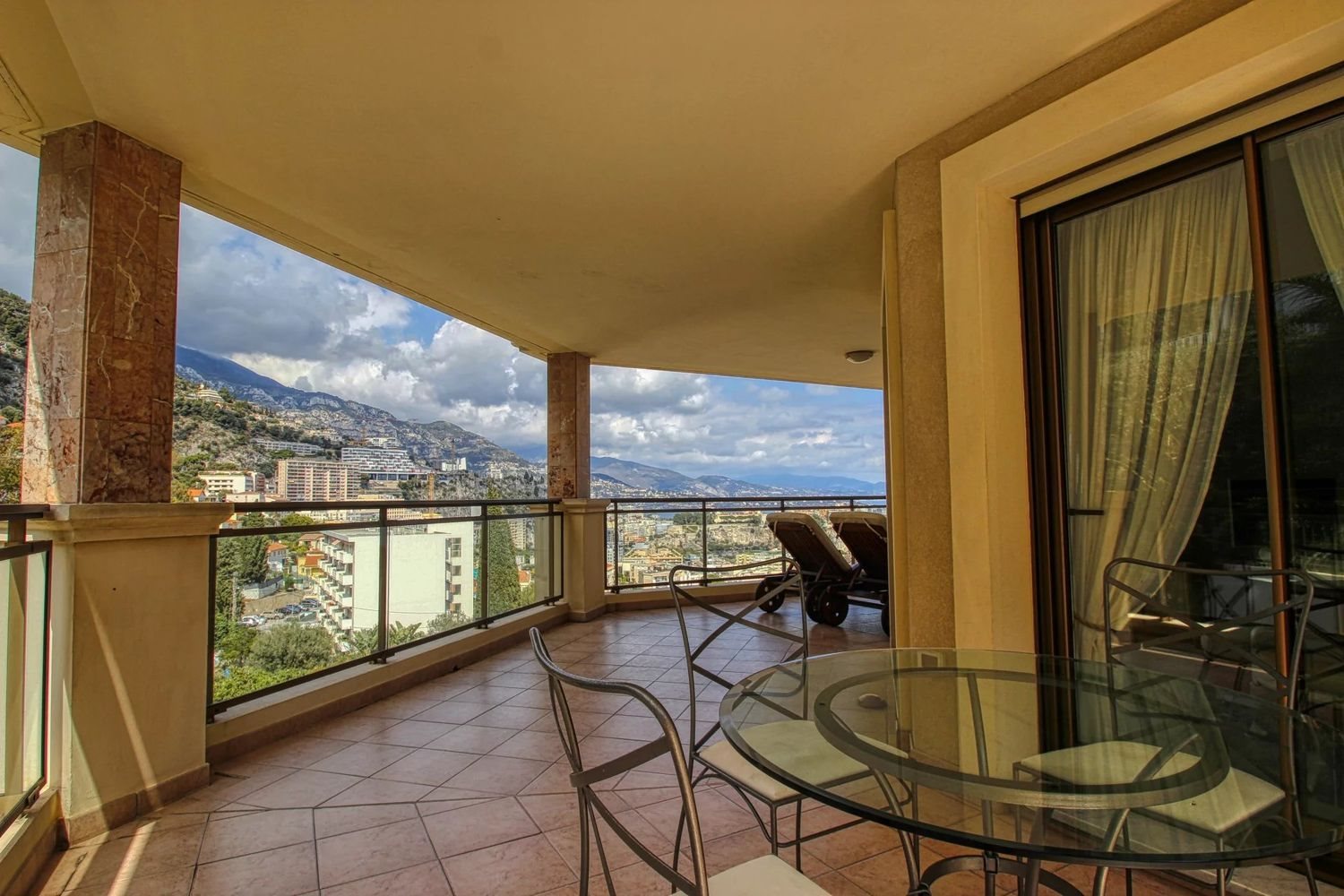Appartement à vendre, 73m², Beausoleil