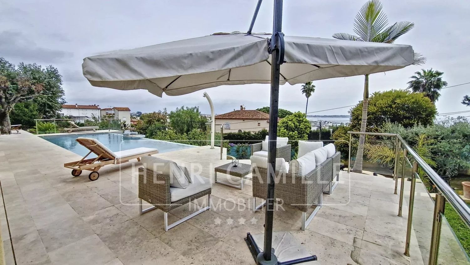 Appartement à louer, 90m², Vallauris