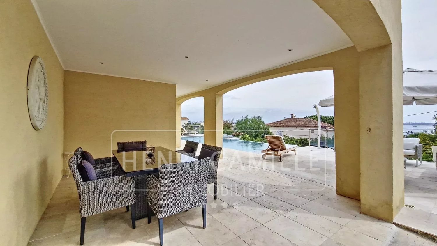 Appartement à louer, 90m², Vallauris