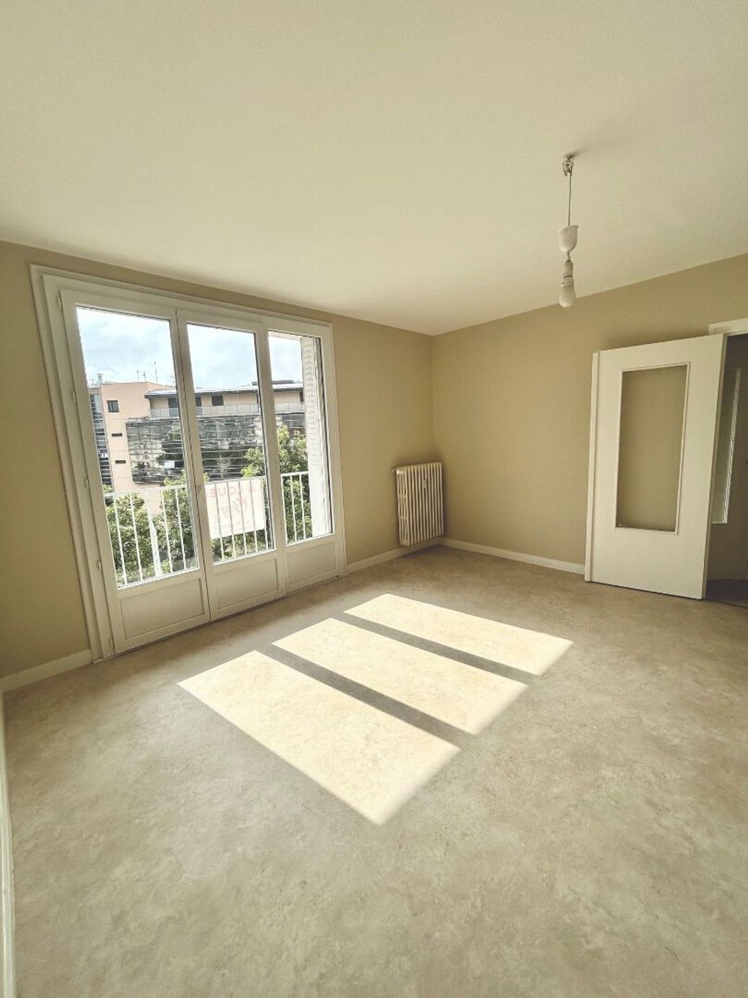 Appartement à louer, 43m², Aurillac