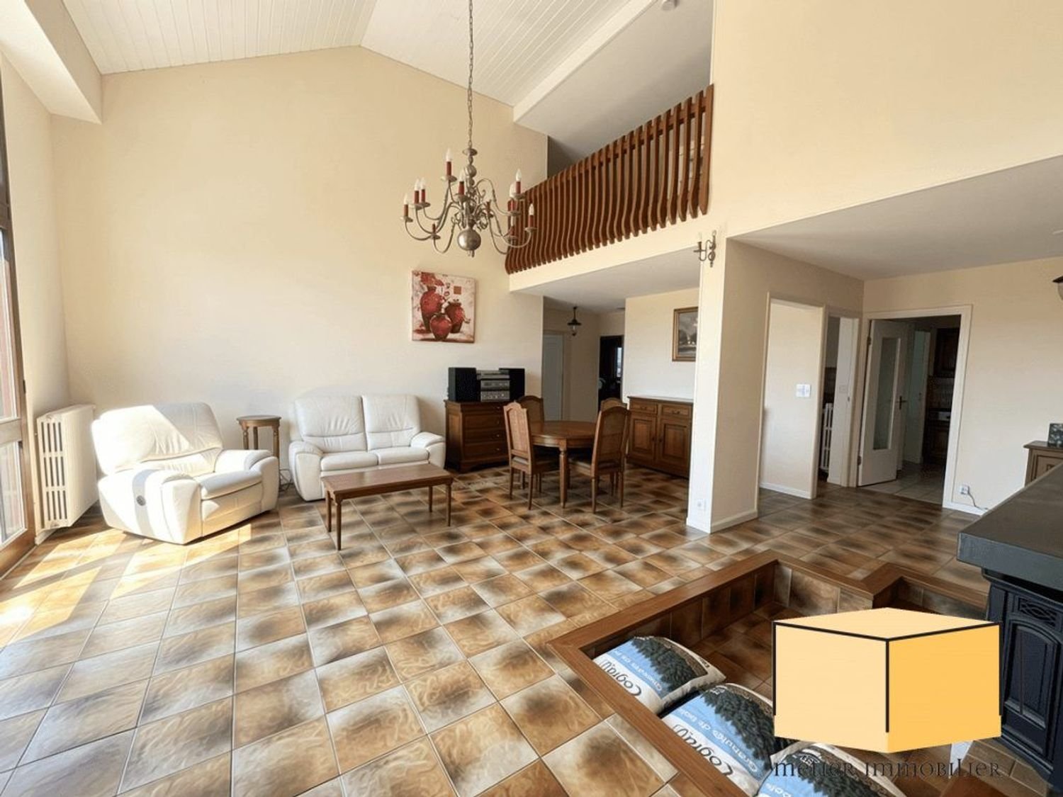 Maison à vendre, 183m², Chazey-Bons