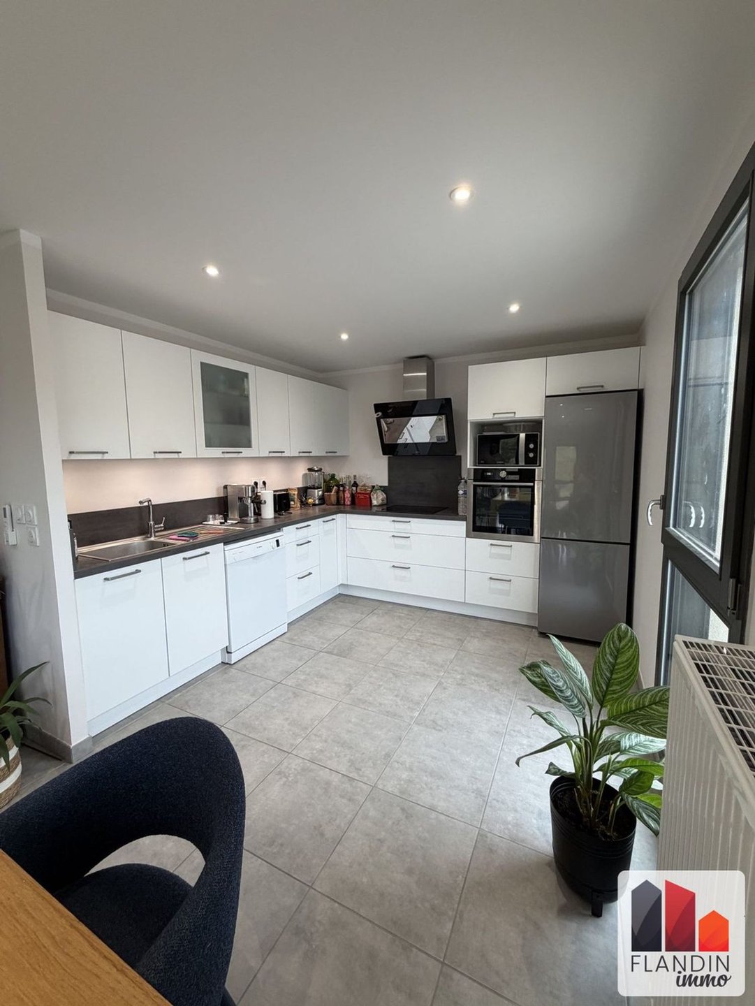 Appartement à louer, 102m², Charly