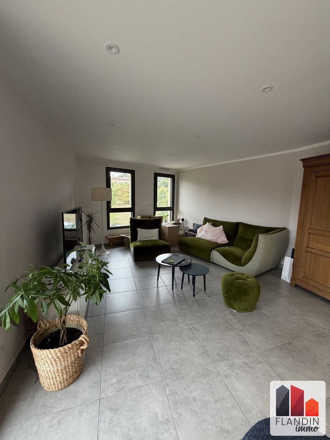 Appartement à louer, 102m², Charly