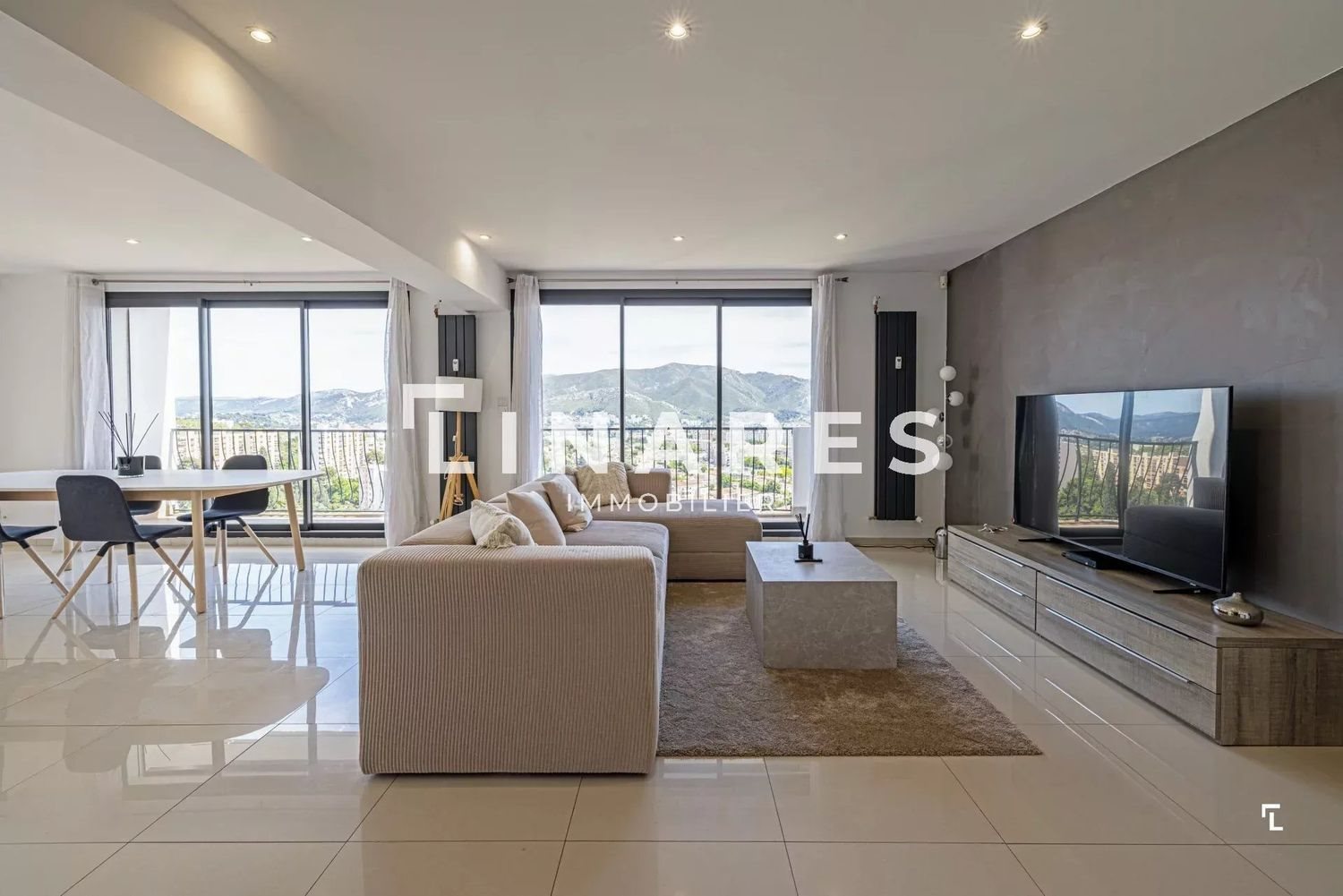 Appartement à louer, 134m², Marseille 12ème