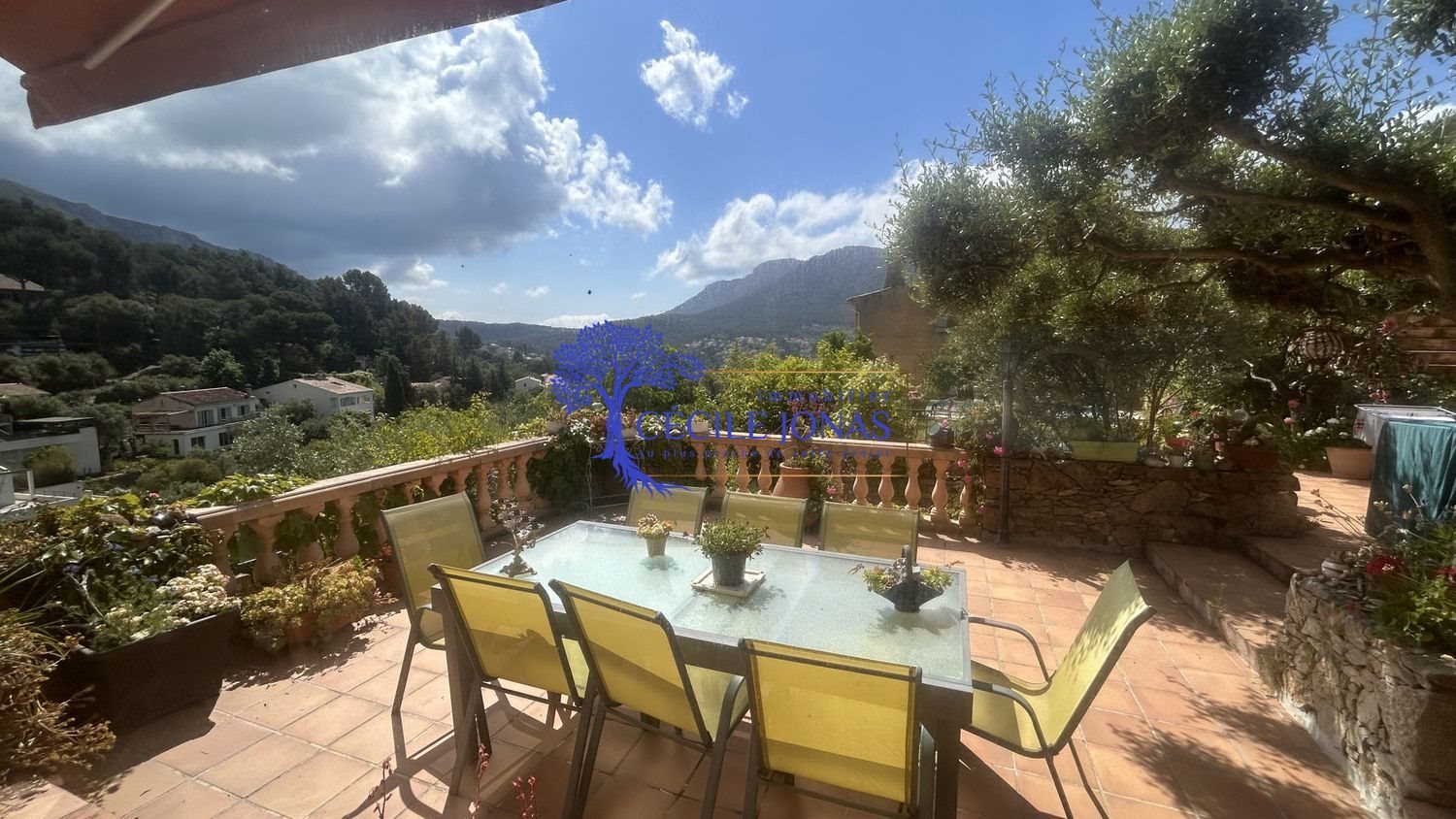Maison à vendre, 166m², Le Revest-les-Eaux