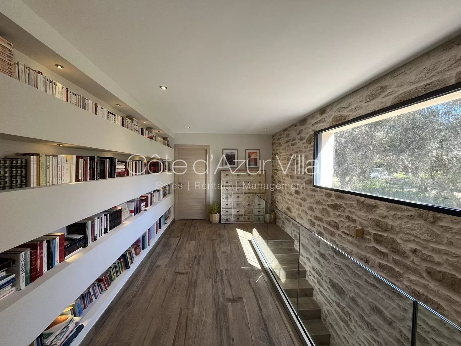 Maison à louer, 203m², Grasse