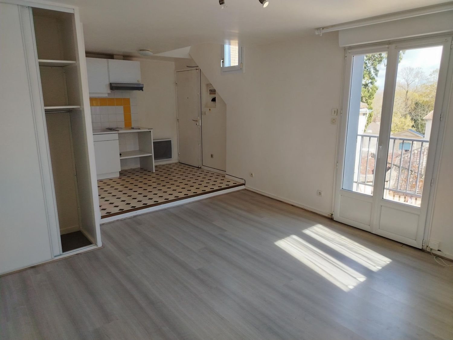 Appartement à louer, 25m², Méré
