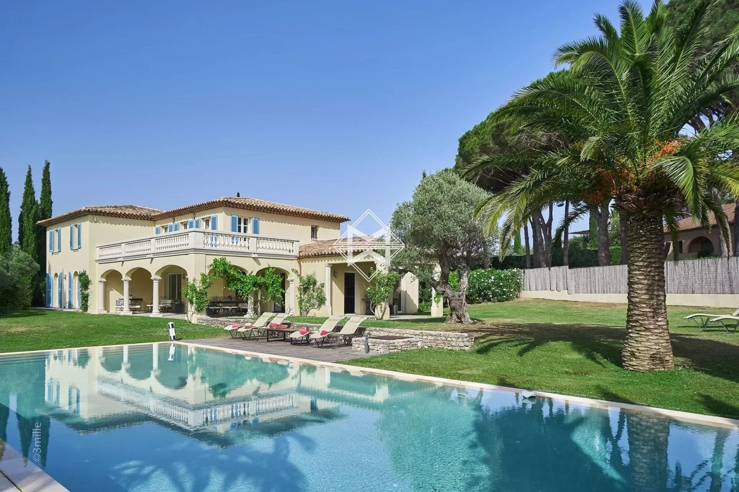 Maison à louer, 380m², Saint-Tropez