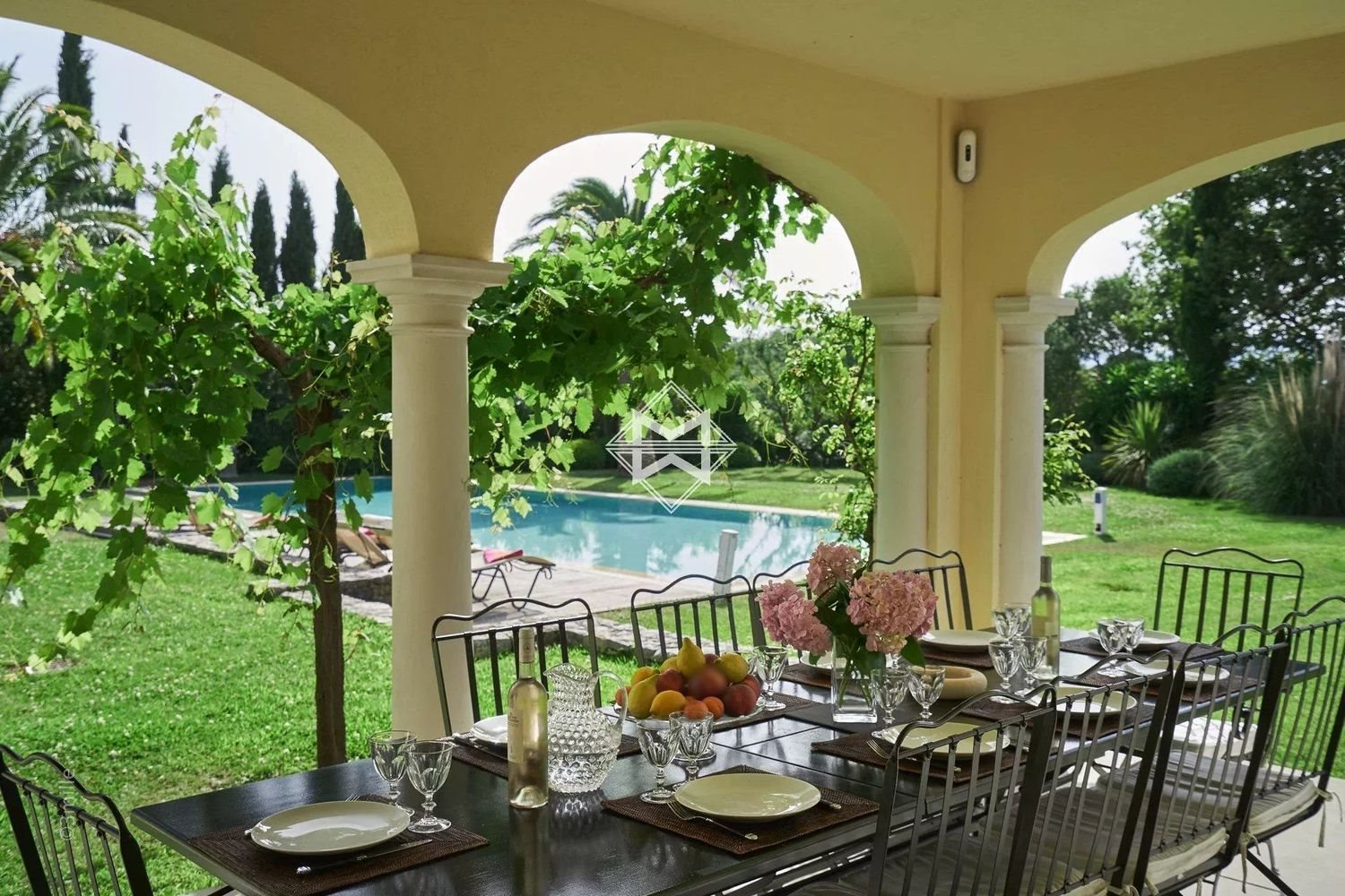 Maison à louer, 380m², Saint-Tropez