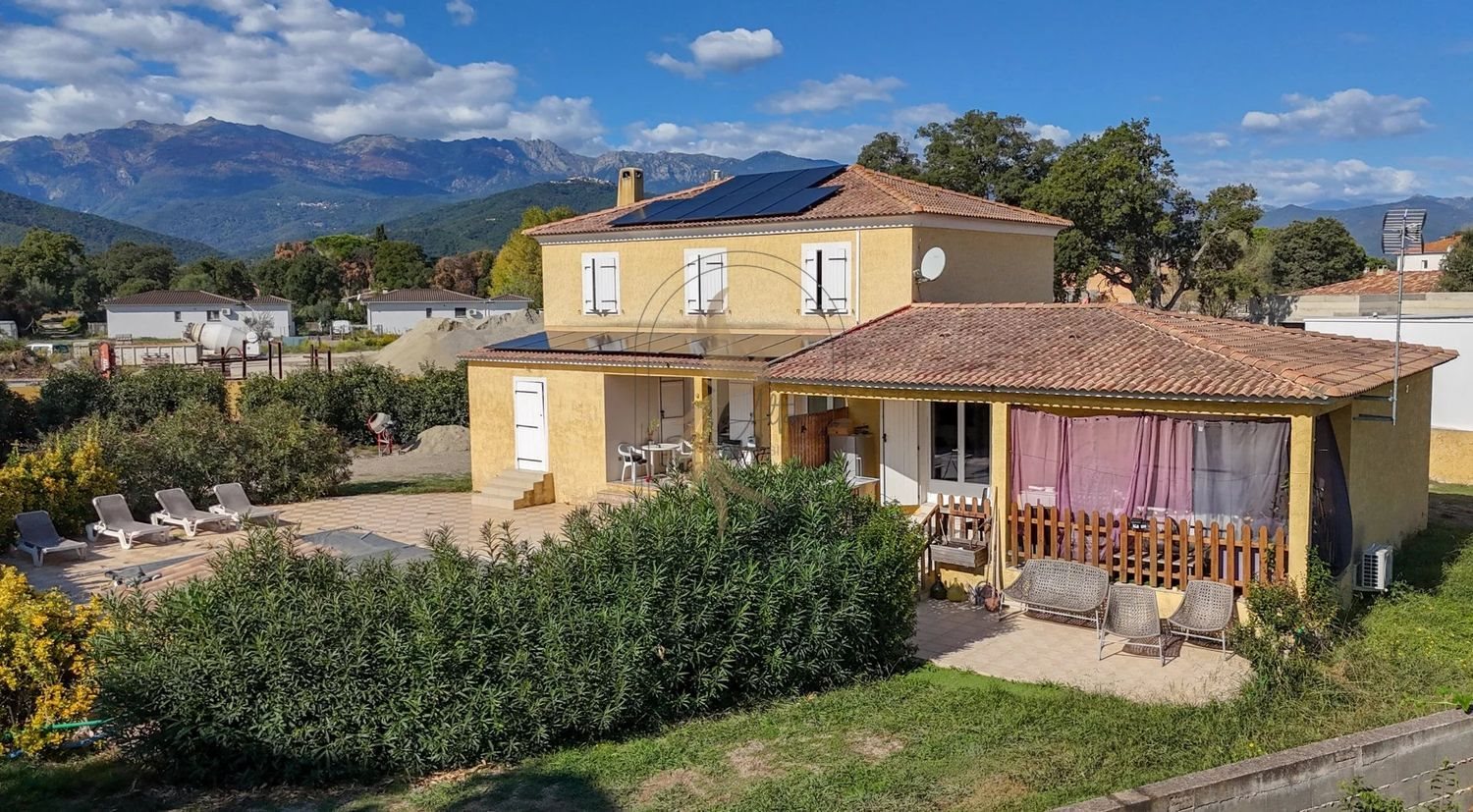 Maison à vendre, 239m², Prunelli-di-Fiumorbo