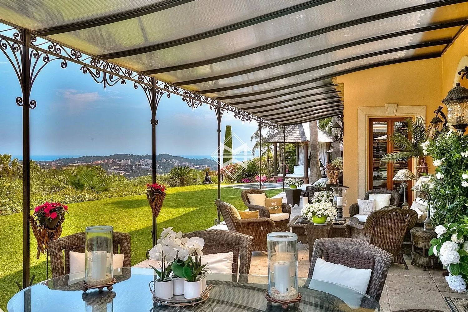 Maison à louer, 800m², Mougins