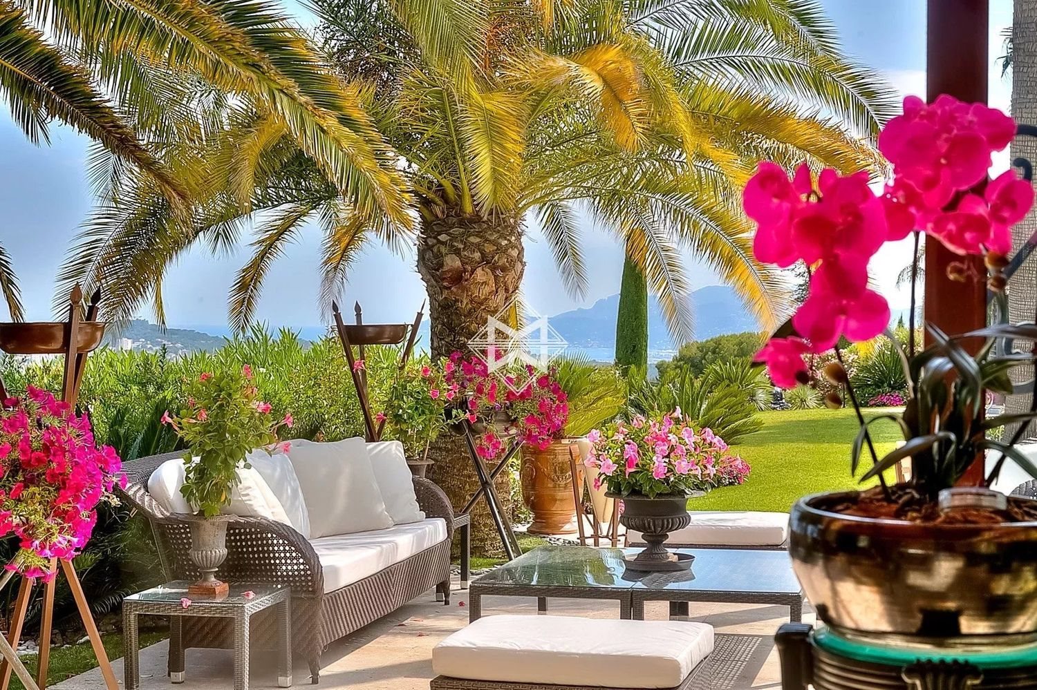 Maison à louer, 800m², Mougins
