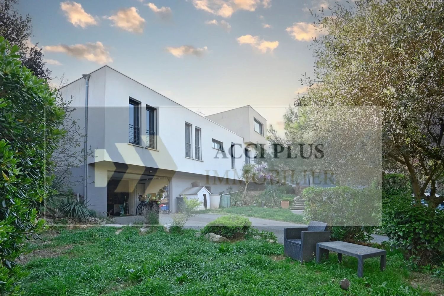 Maison à vendre, 159m², Nîmes