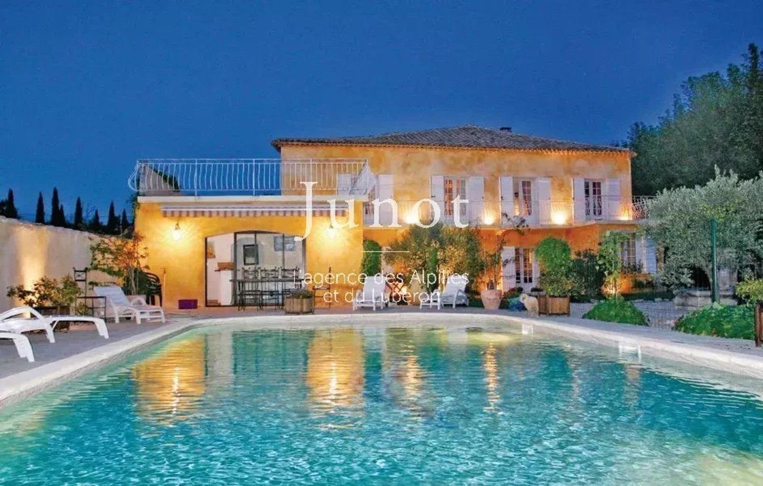 Maison à louer, 200m², L'Isle-sur-la-Sorgue