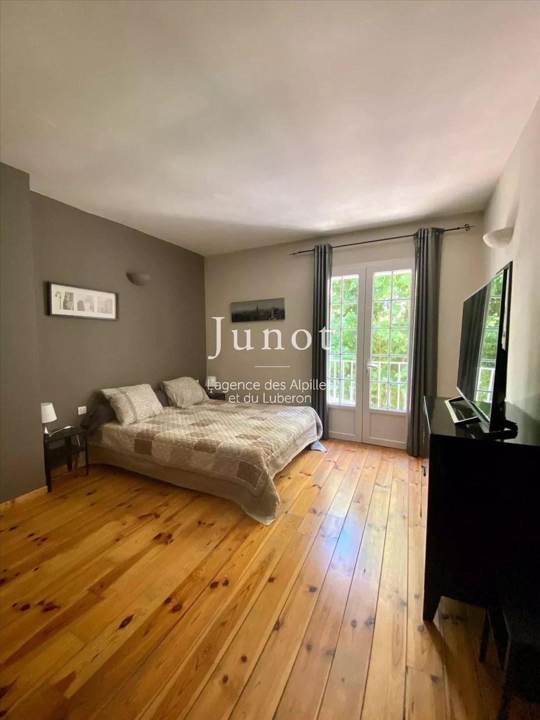 Maison à louer, 200m², L'Isle-sur-la-Sorgue