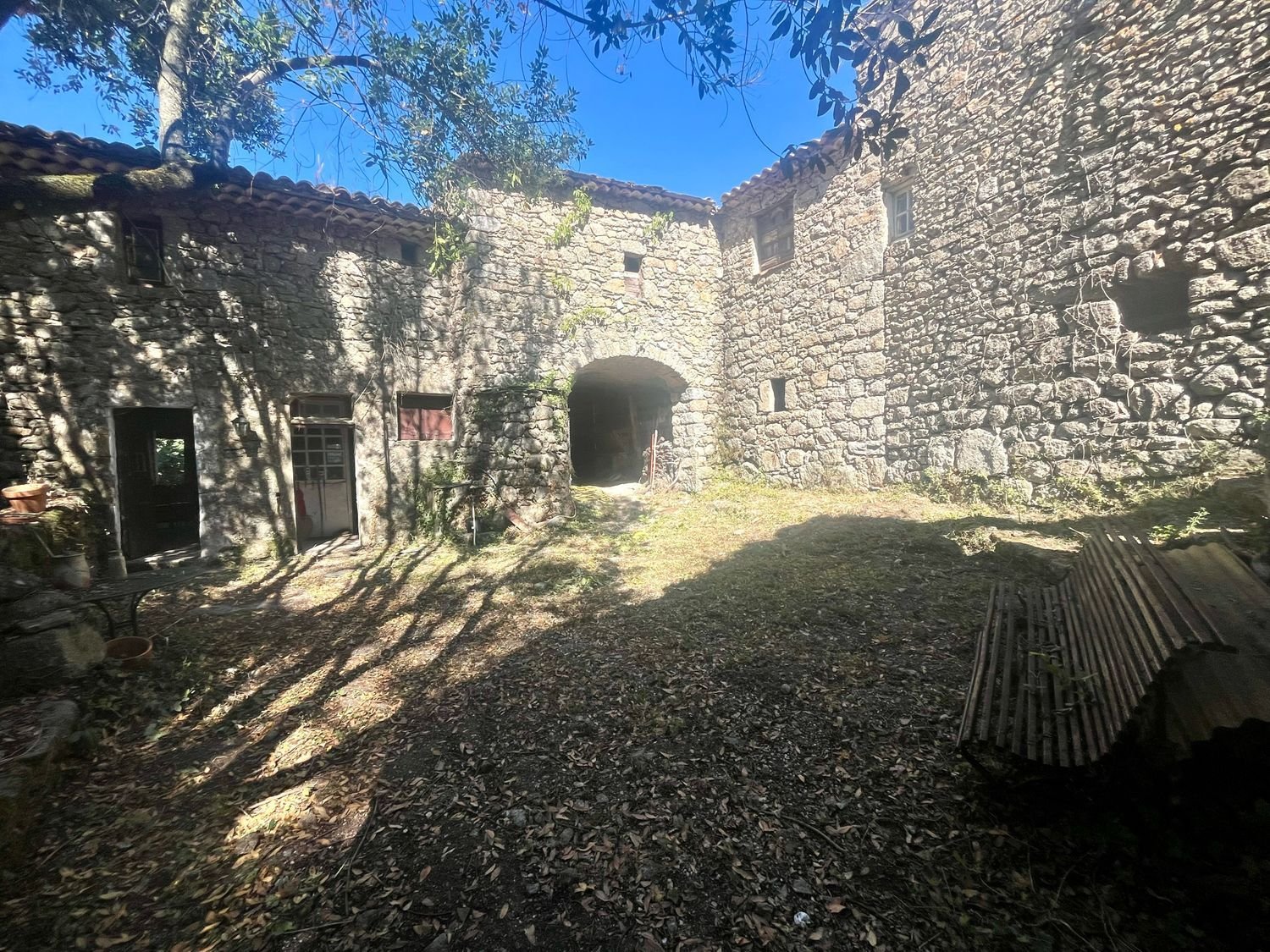 Maison à vendre, 355m², Saint-Roman-de-Codières