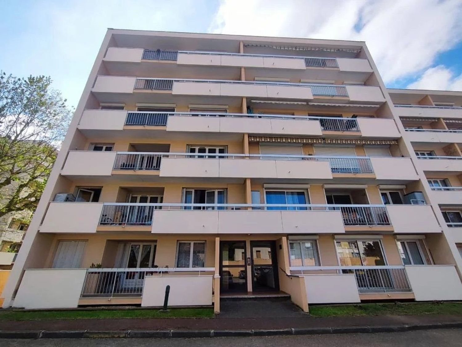 Appartement à louer, 56m², Pont-de-Chéruy
