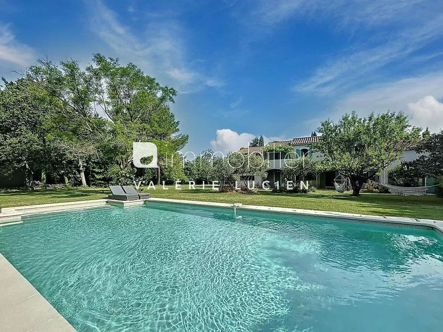 Maison à louer, 200m², Saint-Rémy-de-Provence