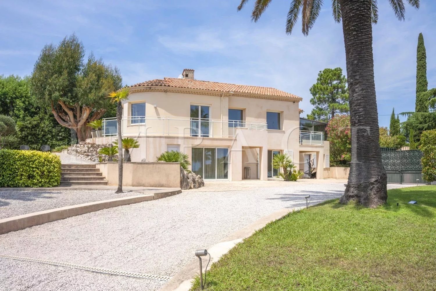 Maison à louer, 11m², Vallauris