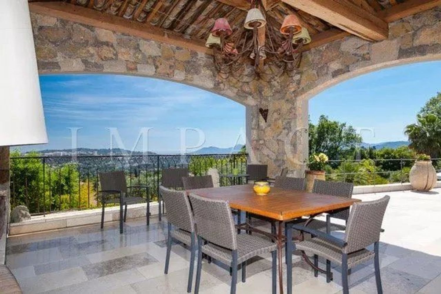 Maison à louer, 500m², Mougins