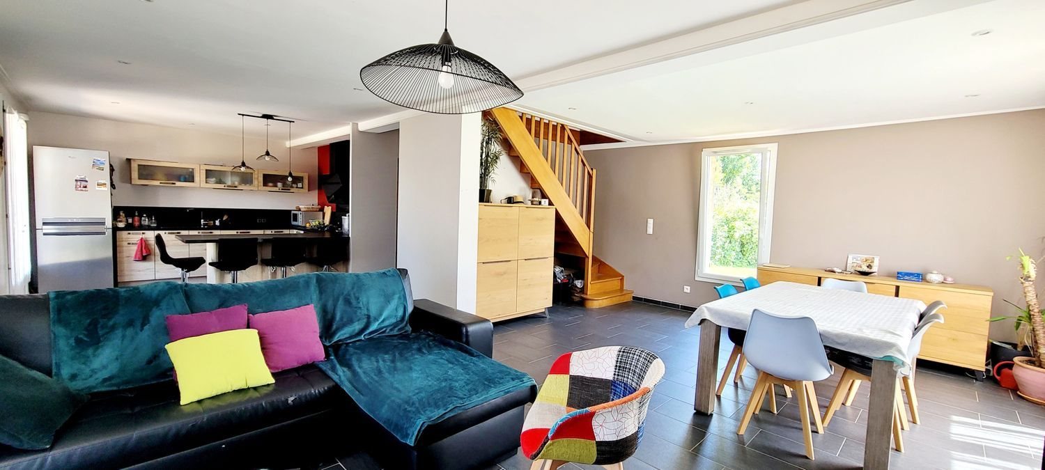 Maison à vendre, 130m², Fareins