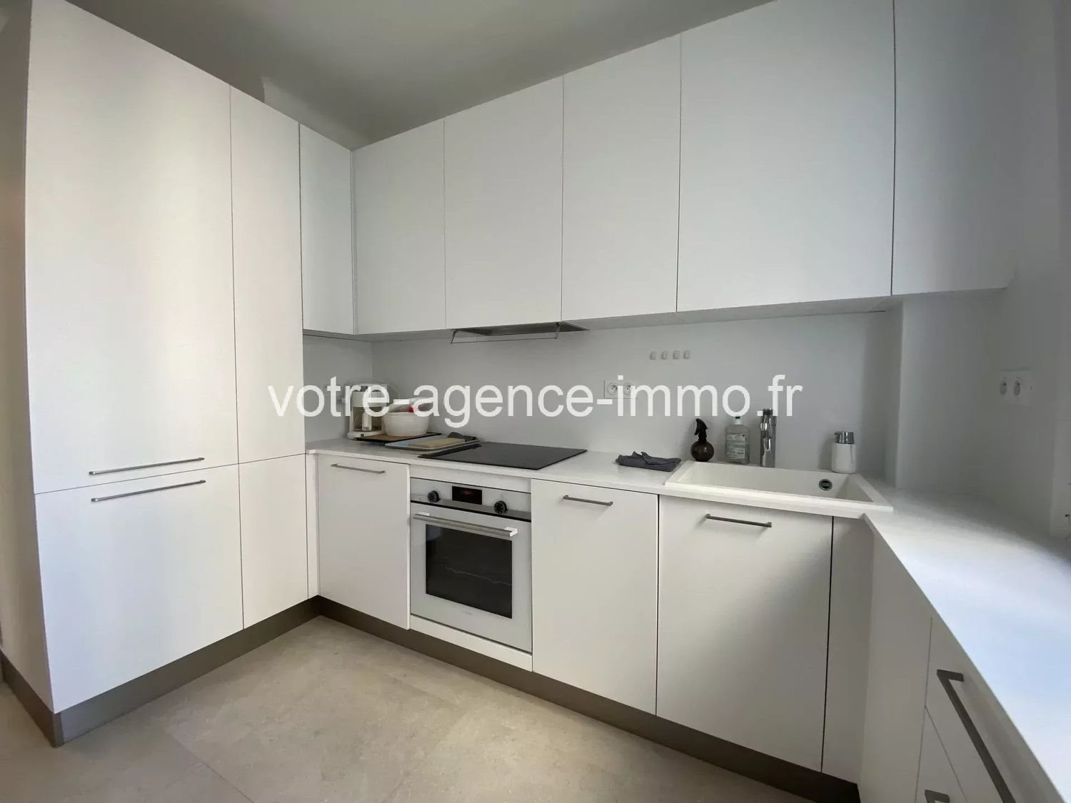 Appartement à louer, 70m², Nice
