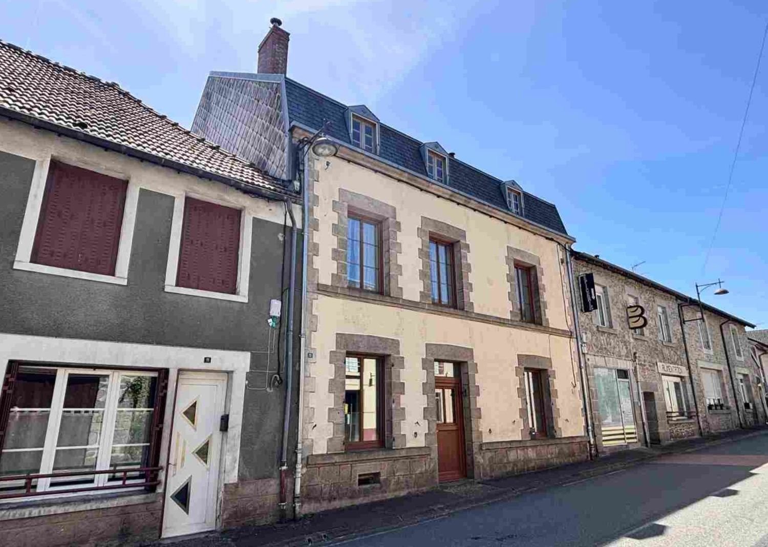 Maison à vendre, 188m², Saint-Dizier-Masbaraud