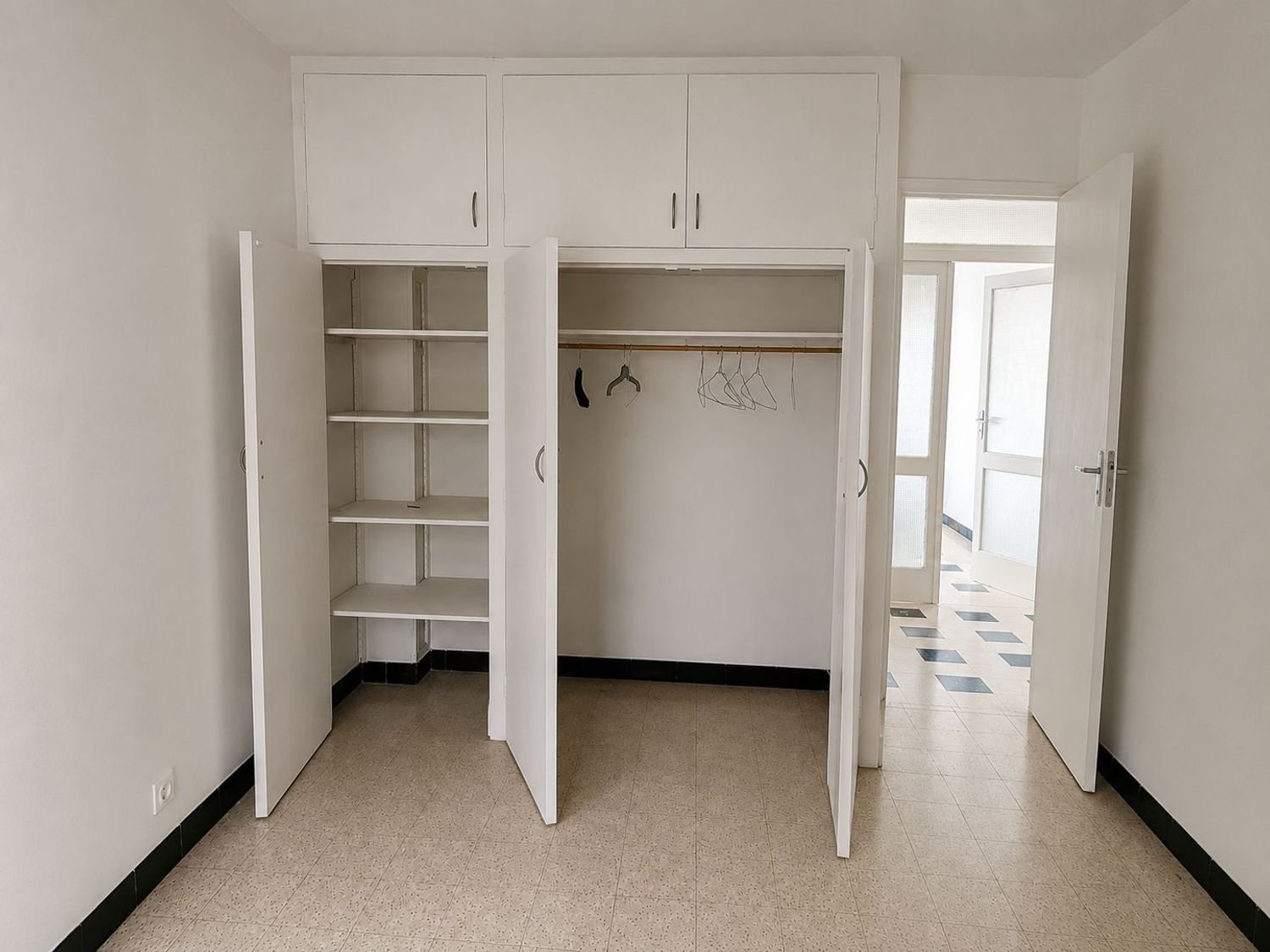Appartement à louer, 78m², Nîmes