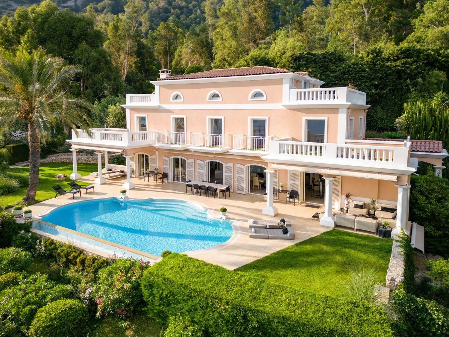 Appartement à louer, 80m², Roquebrune-Cap-Martin