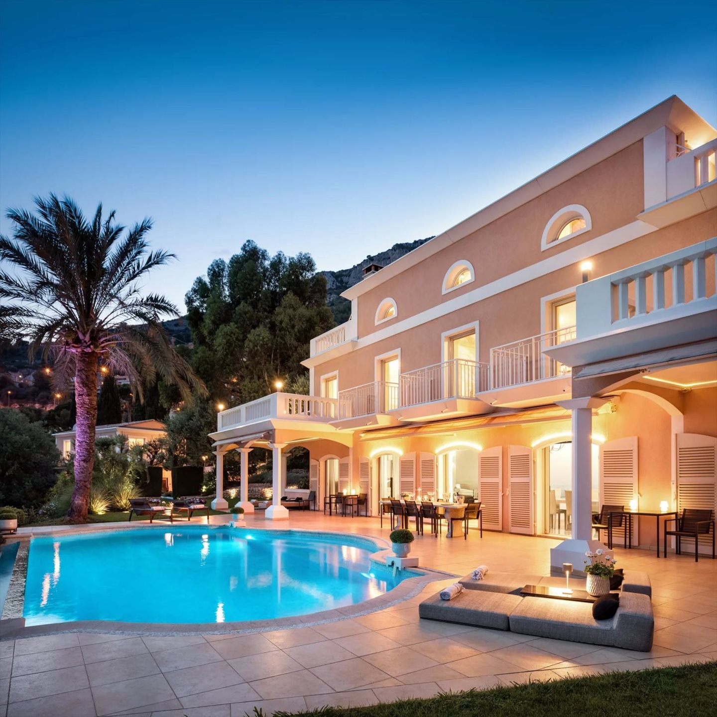 Appartement à louer, 80m², Roquebrune-Cap-Martin