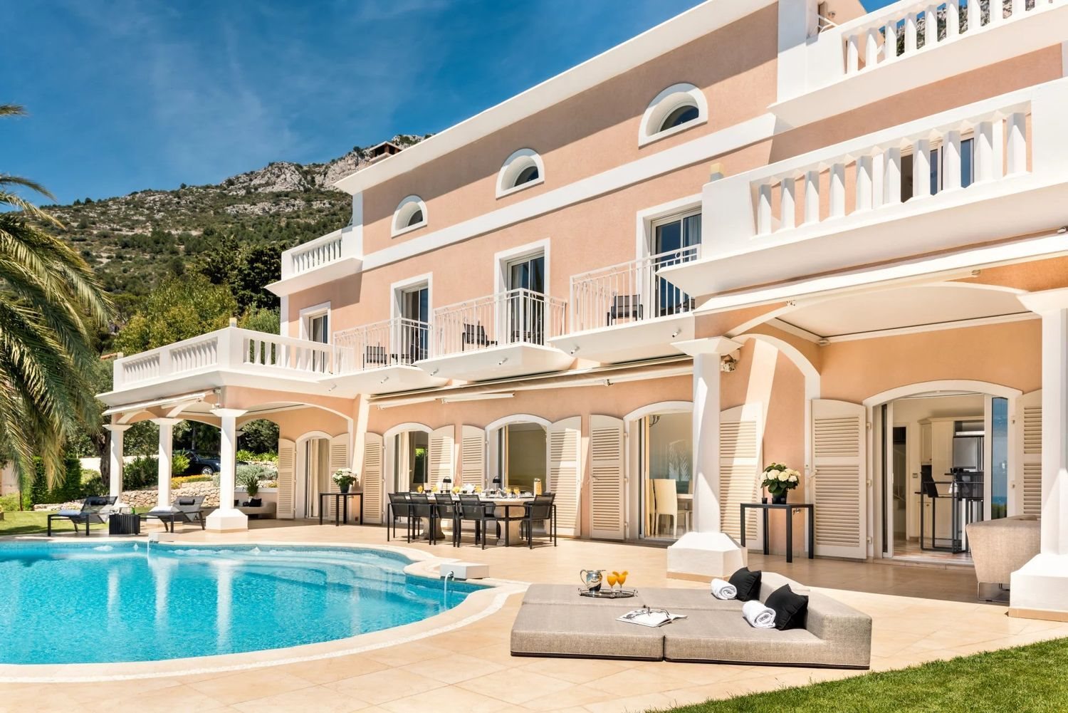 Appartement à louer, 80m², Roquebrune-Cap-Martin